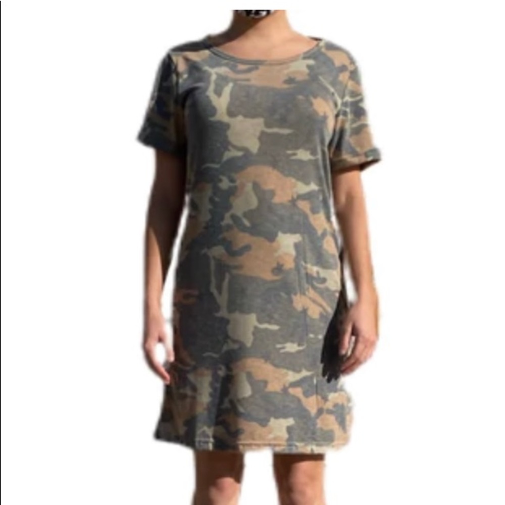 Melissa Masse Short Sleeve T-Shirt Dress Camouflage print Made In USA